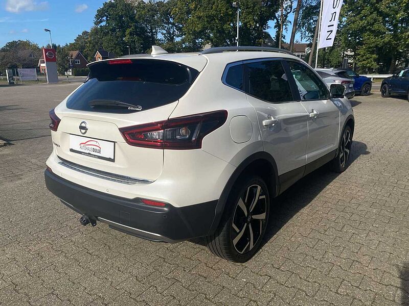 Nissan Qashqai Tekna 4x4, AT, 8-fach, abn AHK, Teilleder