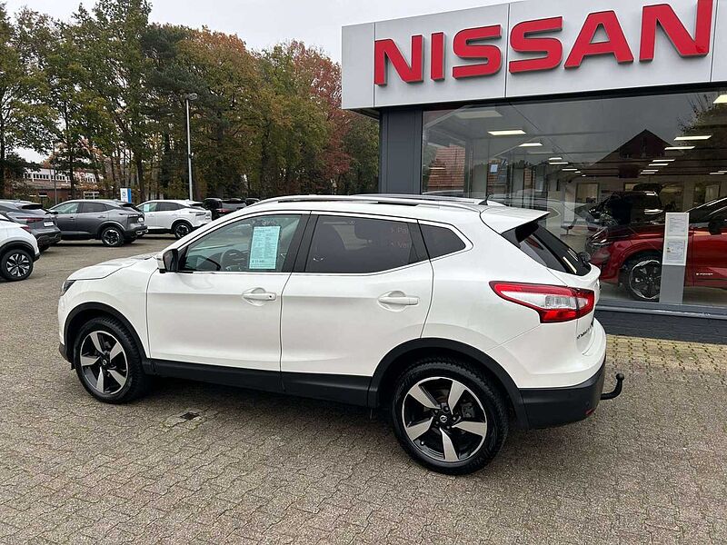 Nissan Qashqai 360° abn. AHK, PGD, Allwetterreifen