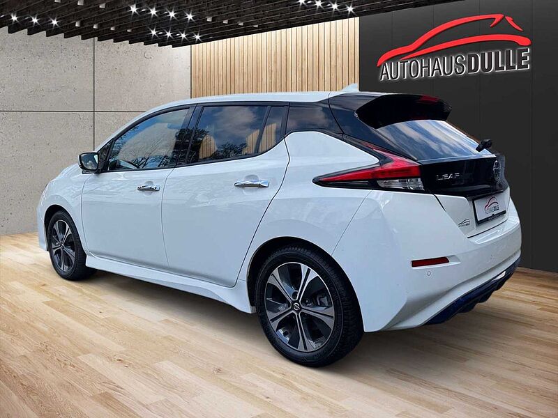 Nissan Leaf N-Connecta, LED, Winterpaket