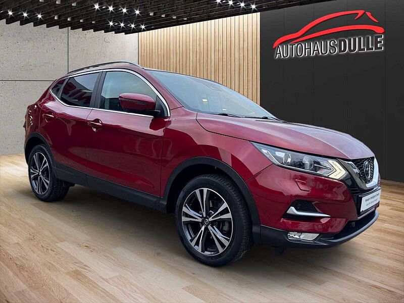 Nissan Qashqai N-Connecta 8 fach bereift